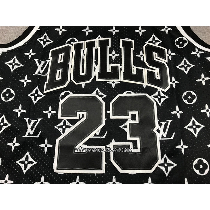 Michael Jordan NO 23 Camiseta Chicago Bulls x LV 1997-98 Negro Mitchell & Ness